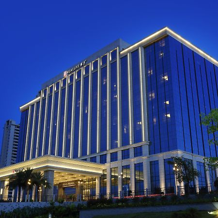 Hualuxe Yangjiang City Center Kültér fotó